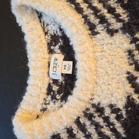 J.CREW FACTORY Bouclé buffalo-check sweater,  size XS - Picture 3 of 4